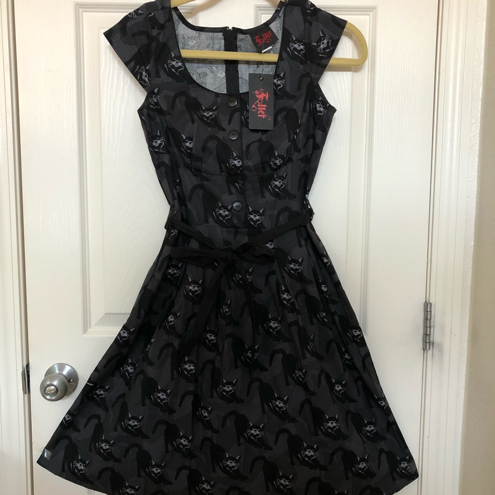 A-line retro dress size Small. Black cat pattern.